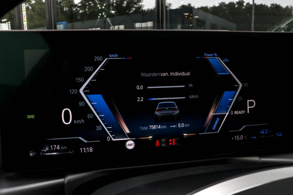 BMW 3 Serie Touring 320e - M-SPORT - PANO - CAMERA - BROOKLYN GREY