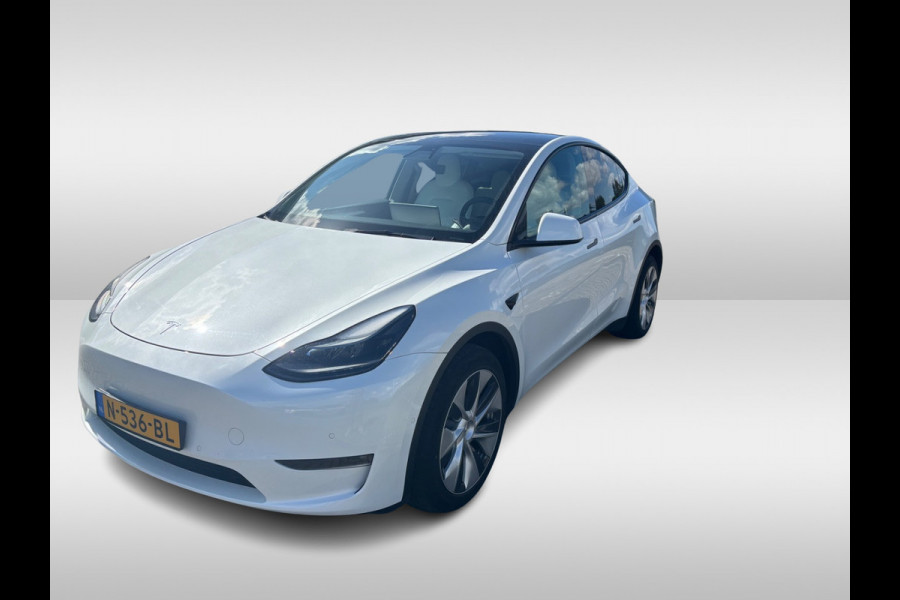 Tesla Model Y Long Range AWD 75 kWh / Autopilot / Panoramadak / Camera / 21'' / Keyless / Leder / Dodehoek / Navigatie / Stoelverwarming