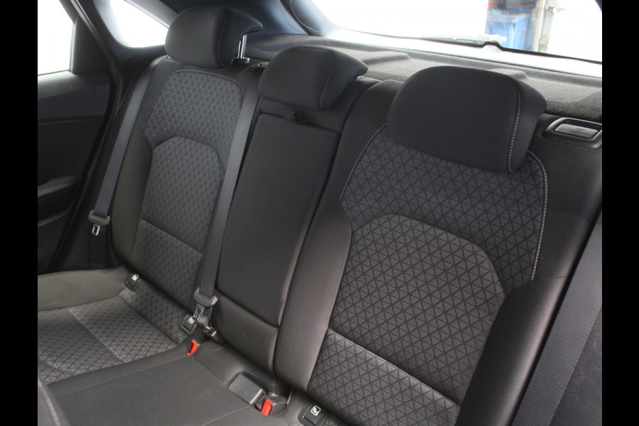 Kia Ceed 1.0 T-GDi DynamicLine | CAMERA | CARPLAY | NAVIGATIE | PDC | LMV | CRUISE