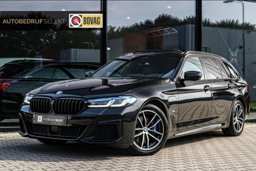 BMW 5 Serie Touring 530e xDrive M-SPORT - PANO - TREKHAAK - HARMAN - SOFTCLOSE