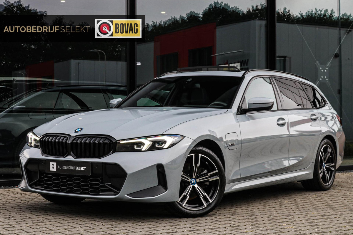 BMW 3 Serie Touring 320e - M-SPORT - PANO - CAMERA - BROOKLYN GREY BMW 3 Serie Touring 320e - M-SPORT - PANO - CAMERA - BROOKLYN GREY