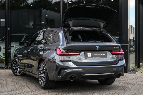 BMW 3 Serie Touring 330e - M-SPORT - CARPLAY - SFEERVERLICHTING