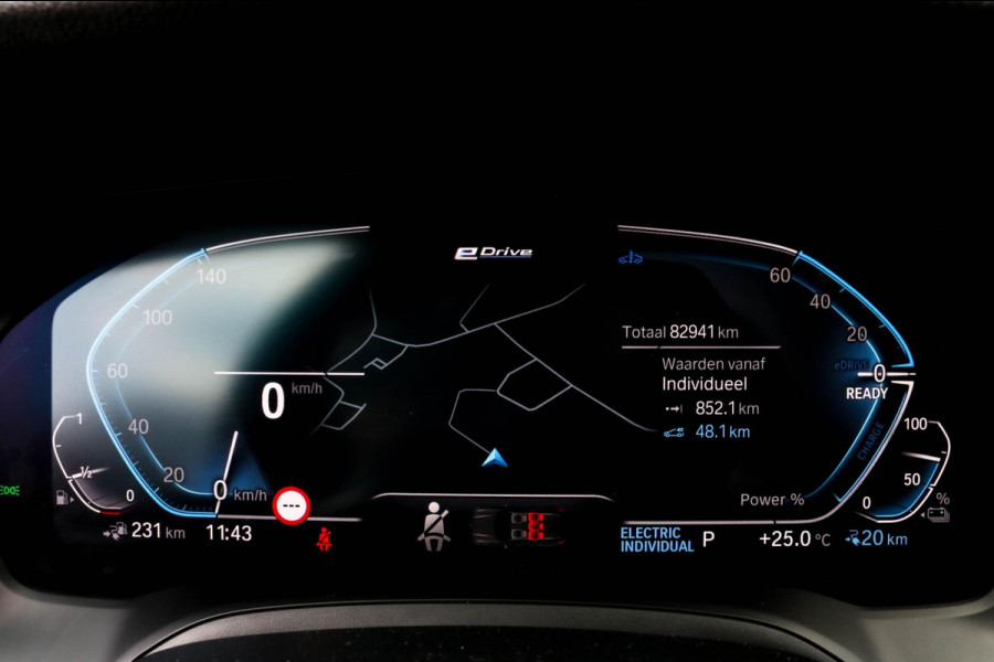 BMW 3 Serie Touring 330e - M-SPORT - CARPLAY - SFEERVERLICHTING