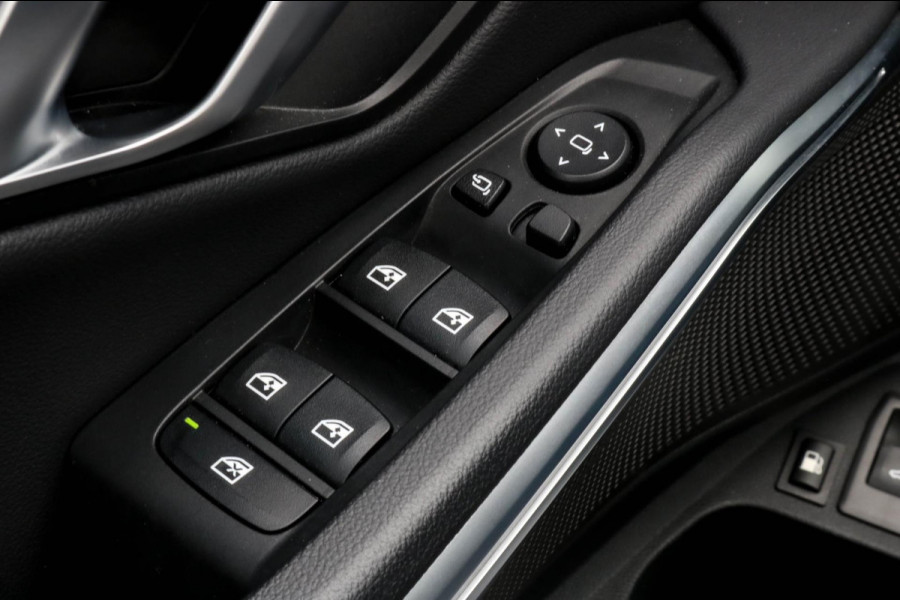 BMW 3 Serie Touring 330e - M-SPORT - CARPLAY - SFEERVERLICHTING
