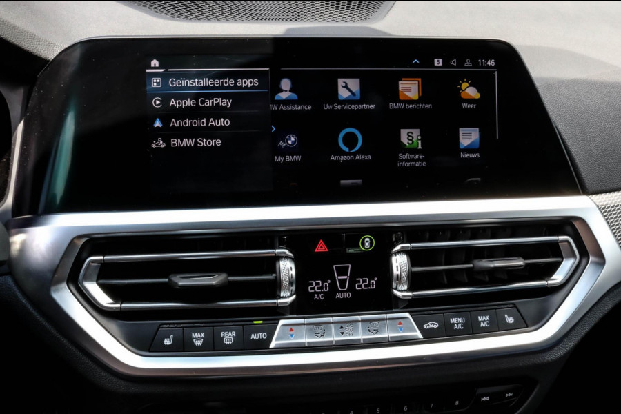 BMW 3 Serie Touring 330e - M-SPORT - CARPLAY - SFEERVERLICHTING
