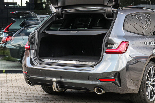 BMW 3 Serie Touring 330e xDrive - TREKHAAK - 360 CAMERA BMW 3 Serie Touring 330e xDrive - TREKHAAK - 360 CAMERA