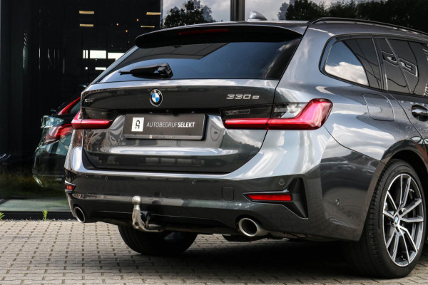 BMW 3 Serie Touring 330e xDrive - TREKHAAK - 360 CAMERA BMW 3 Serie Touring 330e xDrive - TREKHAAK - 360 CAMERA