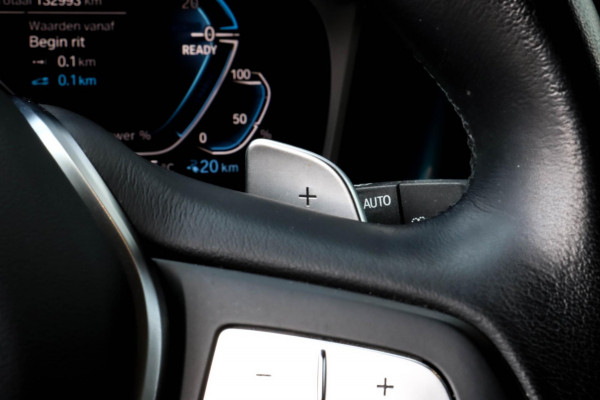 BMW 3 Serie Touring 330e xDrive - TREKHAAK - 360 CAMERA BMW 3 Serie Touring 330e xDrive - TREKHAAK - 360 CAMERA