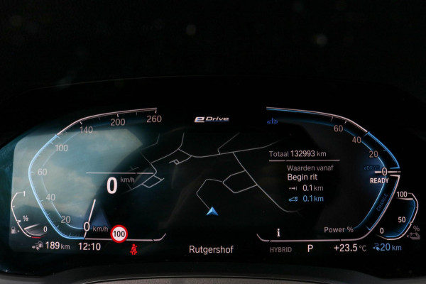 BMW 3 Serie Touring 330e xDrive - TREKHAAK - 360 CAMERA BMW 3 Serie Touring 330e xDrive - TREKHAAK - 360 CAMERA