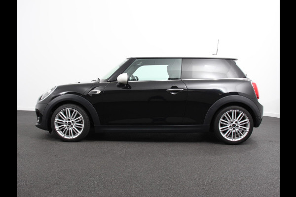 MINI Mini 1.5 136pk Cooper Chili | Climate control | Cruise control | Lichtmetalen velgen 17" | Stoelverwarming | Led MINI Mini 1.5 136pk Cooper Chili | Climate control | Cruise control | Lichtmetalen velgen 17" | Stoelverwarming | Led