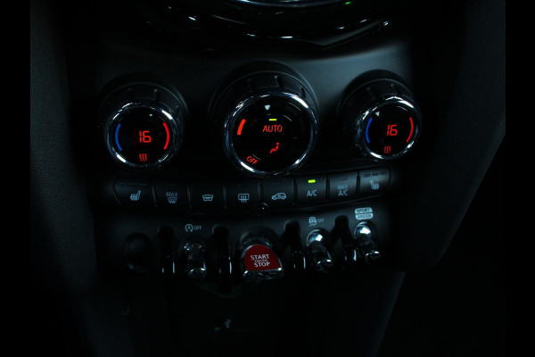 MINI Mini 1.5 136pk Cooper Chili | Climate control | Cruise control | Lichtmetalen velgen 17" | Stoelverwarming | Led MINI Mini 1.5 136pk Cooper Chili | Climate control | Cruise control | Lichtmetalen velgen 17" | Stoelverwarming | Led