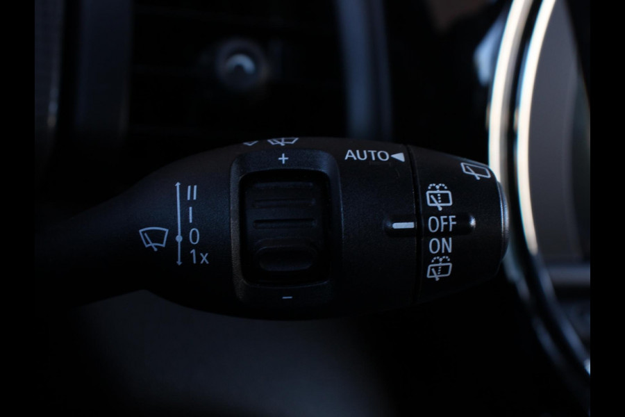 MINI Mini 1.5 136pk Cooper Chili | Climate control | Cruise control | Lichtmetalen velgen 17" | Stoelverwarming | Led MINI Mini 1.5 136pk Cooper Chili | Climate control | Cruise control | Lichtmetalen velgen 17" | Stoelverwarming | Led