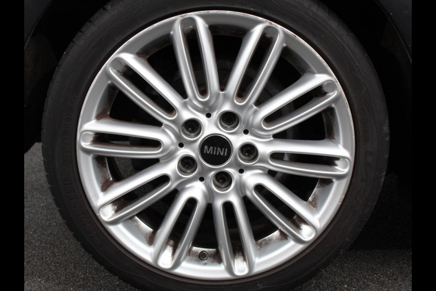 MINI Mini 1.5 136pk Cooper Chili | Climate control | Cruise control | Lichtmetalen velgen 17" | Stoelverwarming | Led MINI Mini 1.5 136pk Cooper Chili | Climate control | Cruise control | Lichtmetalen velgen 17" | Stoelverwarming | Led