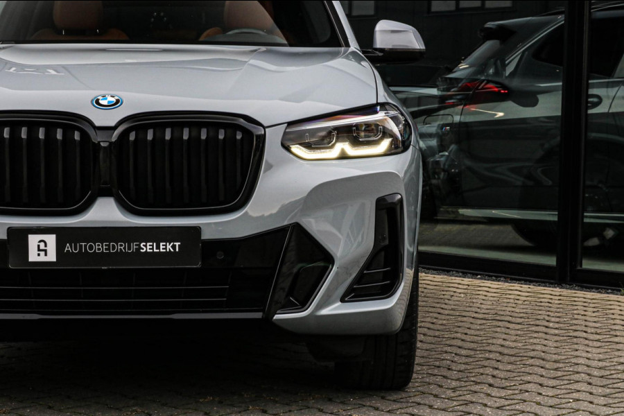 BMW X3 XDrive30e - M-SPORT - PANO - TREKHAAK - 30e