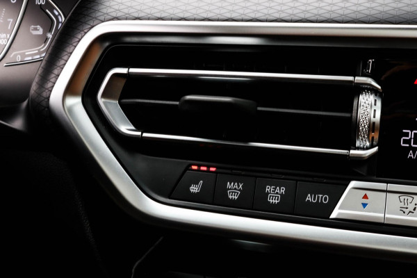 BMW X3 XDrive30e - M-SPORT - PANO - TREKHAAK - 30e