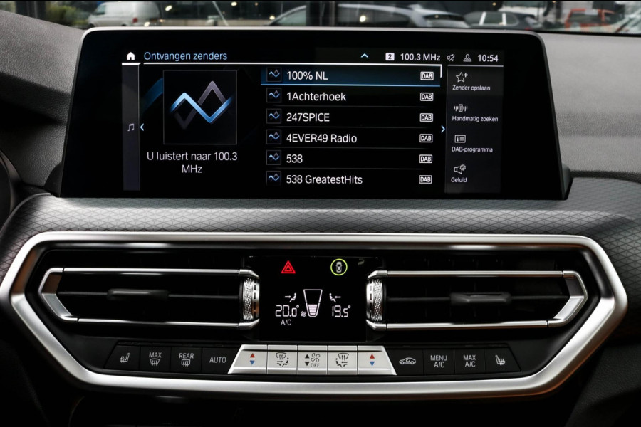 BMW X3 XDrive30e - M-SPORT - PANO - TREKHAAK - 30e