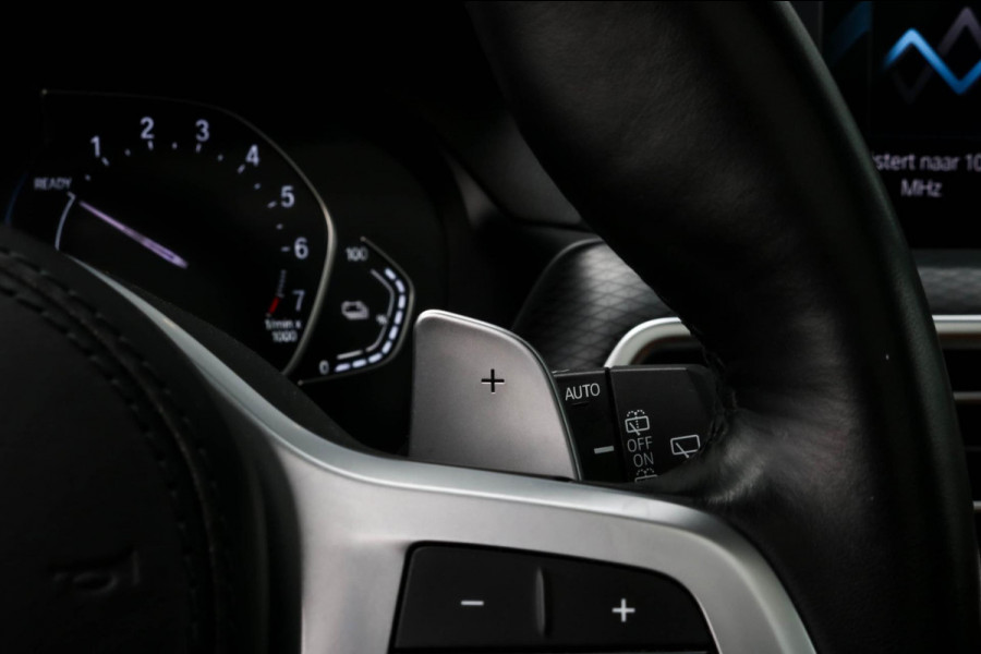 BMW X3 XDrive30e - M-SPORT - PANO - TREKHAAK - 30e