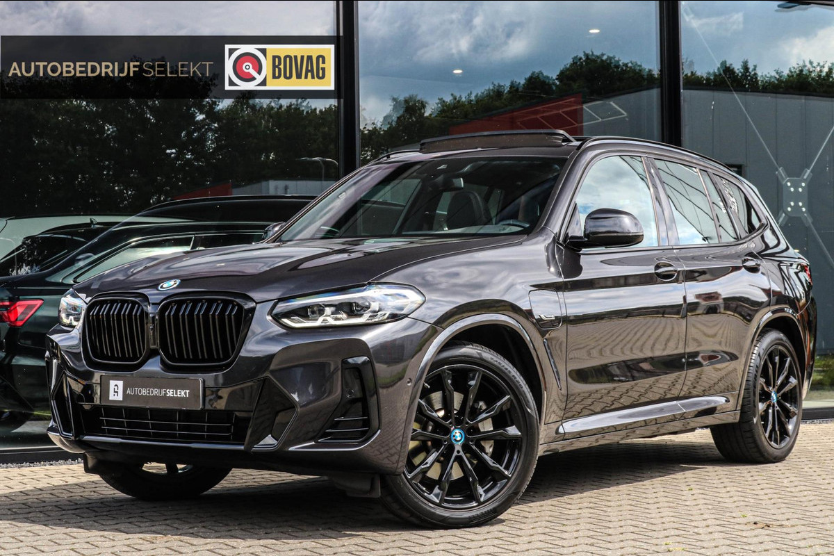 BMW X3 XDrive30e - M-SPORT - PANO - TREKHAAK - 20 INCH - NIEUW MODEL!