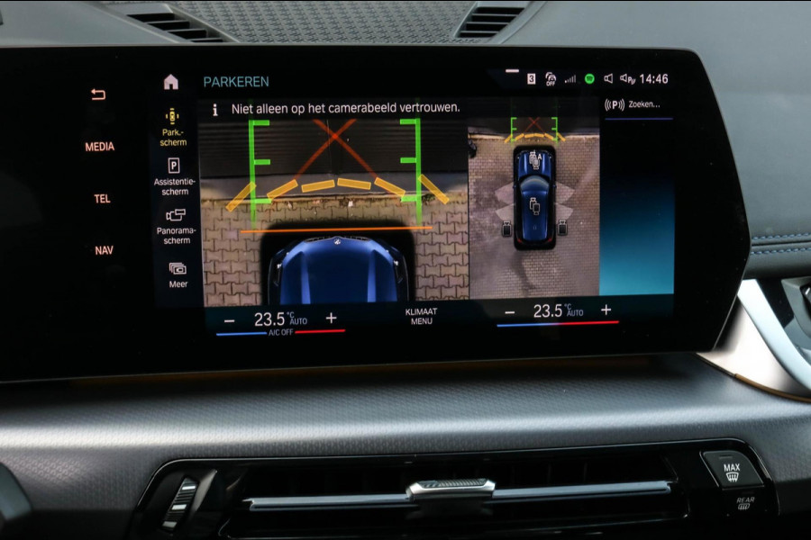 BMW X1 SDrive20i M-Sport - 360 CAMERA - HEAD UP - SFEERVERLICHTING - 2.0i