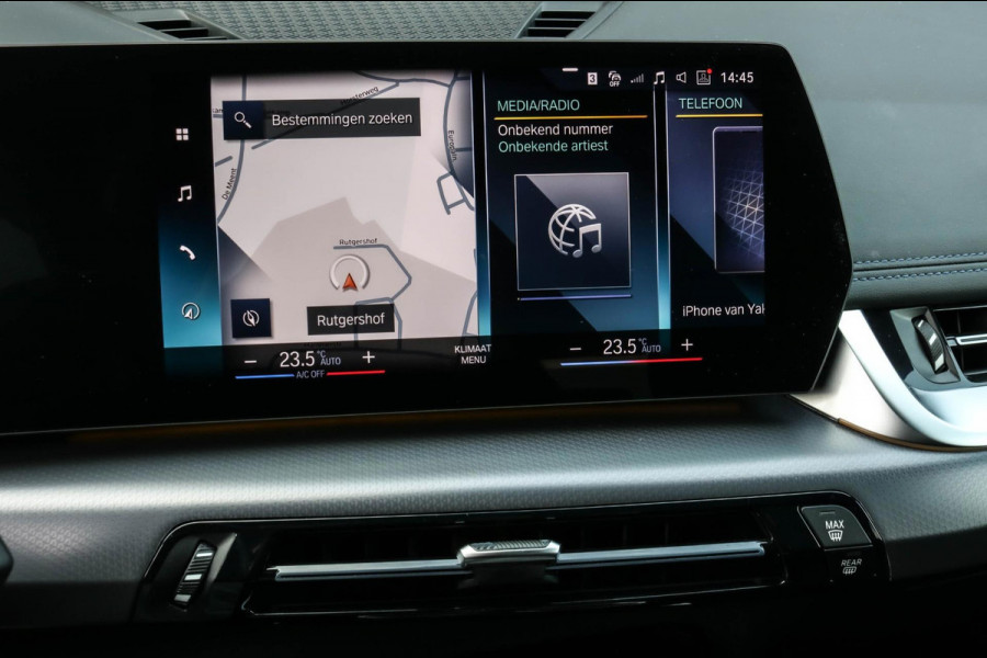 BMW X1 SDrive20i M-Sport - 360 CAMERA - HEAD UP - SFEERVERLICHTING - 2.0i