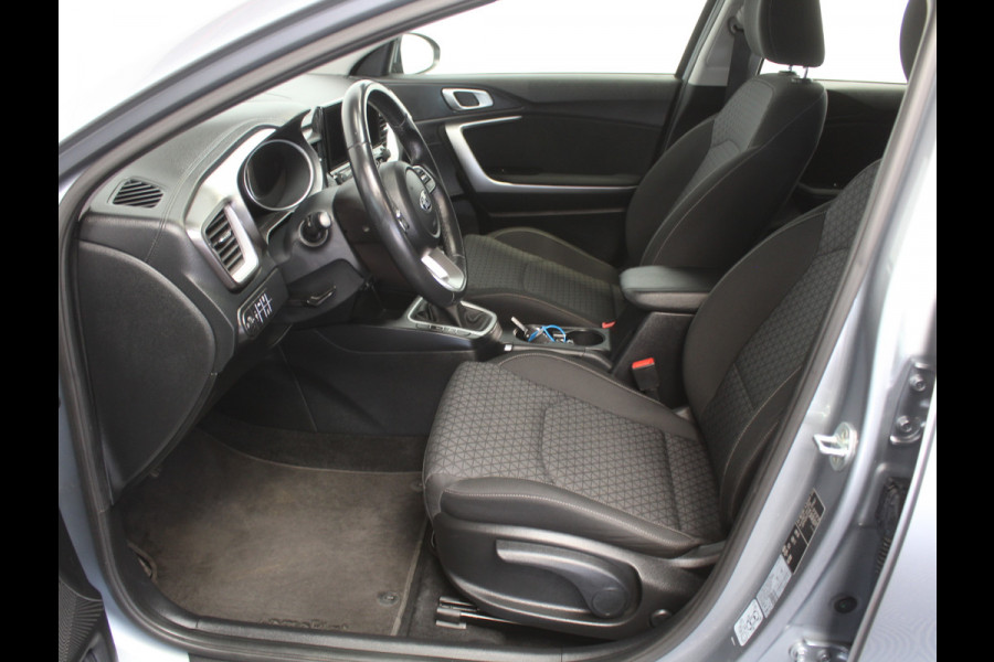 Kia Ceed 1.0 T-GDi DynamicLine | CAMERA | CARPLAY | NAVIGATIE | PDC | LMV | CRUISE