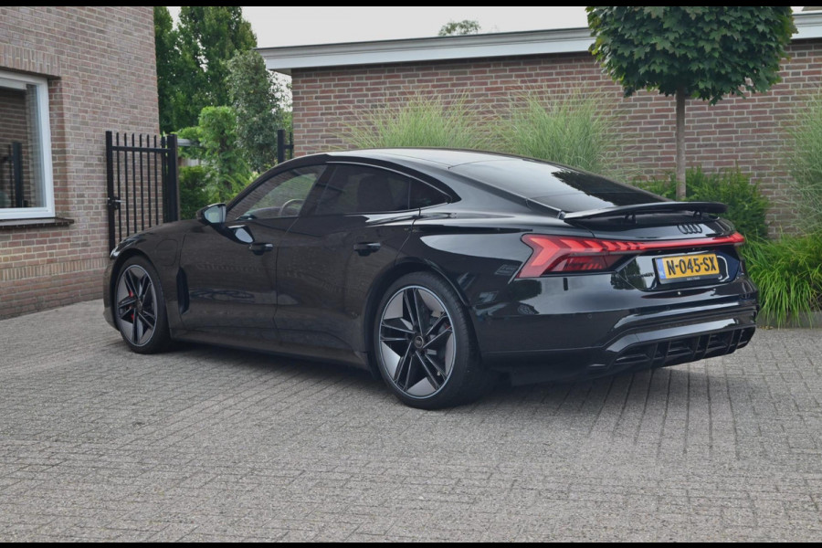 Audi e-tron GT GT 93 kWh 476 PK 1e Eig Dealer o.h Full Option Pano Carbon B&0 Adaptive Keyless 21''