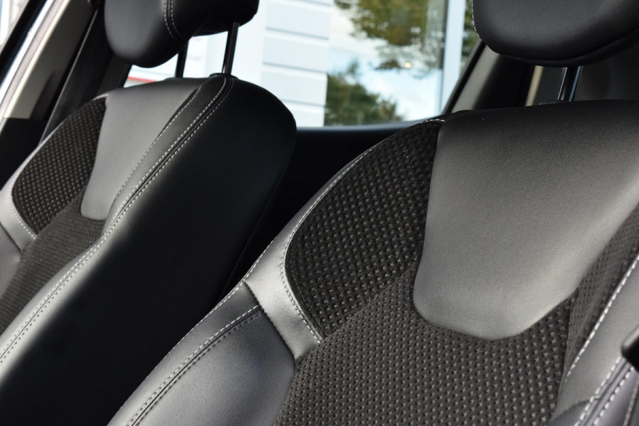 Renault Clio 0.9 TCe Intens|Nav|Cam.|Sportstoel|Led