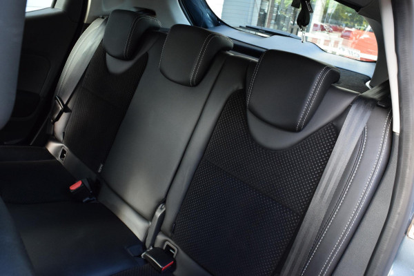 Renault Clio 0.9 TCe Intens|Nav|Cam.|Sportstoel|Led