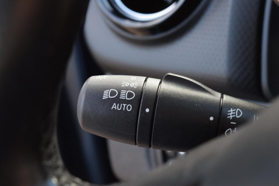 Renault Clio 0.9 TCe Intens|Nav|Cam.|Sportstoel|Led