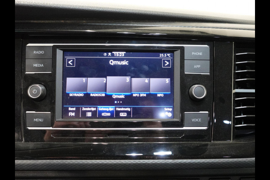 Volkswagen Transporter 2.0 TDI L2H1 28 Highline Dubbele Cabine Automaat Airco Cruise Adaptief PDC LMV