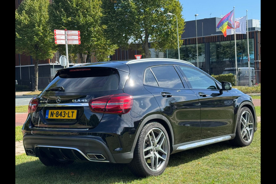 Mercedes-Benz GLA AMG 45 4MATIC Premium NW MODEL!