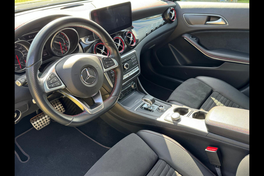 Mercedes-Benz GLA AMG 45 4MATIC Premium NW MODEL!