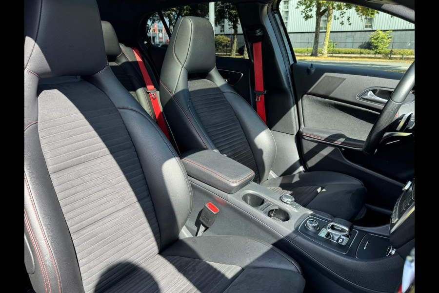 Mercedes-Benz GLA AMG 45 4MATIC Premium NW MODEL!