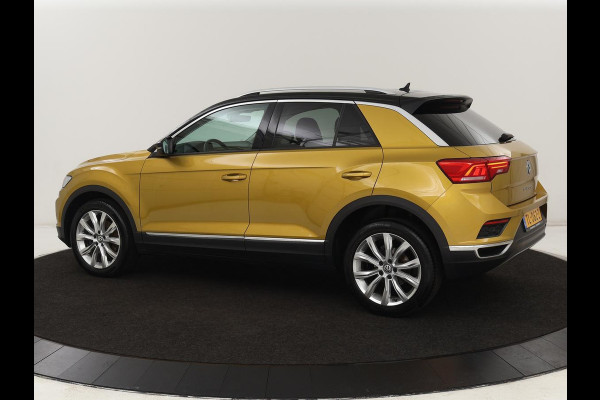 Volkswagen T-Roc 1.0 TSI Style | 1e eigenaar | Camera | Carplay | Full LED | Navigatie | Adaptive cruise | Parkeerhulp | Climate control | Getint glas