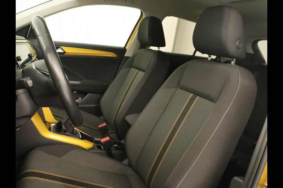 Volkswagen T-Roc 1.0 TSI Style | 1e eigenaar | Camera | Carplay | Full LED | Navigatie | Adaptive cruise | Parkeerhulp | Climate control | Getint glas