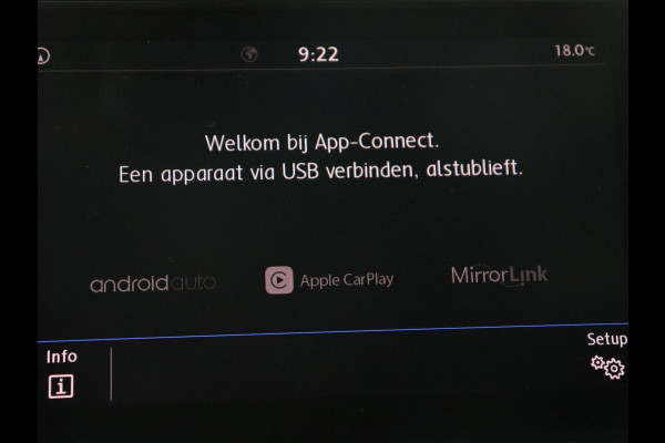 Volkswagen T-Roc 1.0 TSI Style | 1e eigenaar | Camera | Carplay | Full LED | Navigatie | Adaptive cruise | Parkeerhulp | Climate control | Getint glas
