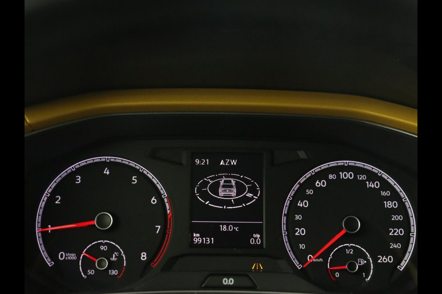 Volkswagen T-Roc 1.0 TSI Style | 1e eigenaar | Camera | Carplay | Full LED | Navigatie | Adaptive cruise | Parkeerhulp | Climate control | Getint glas