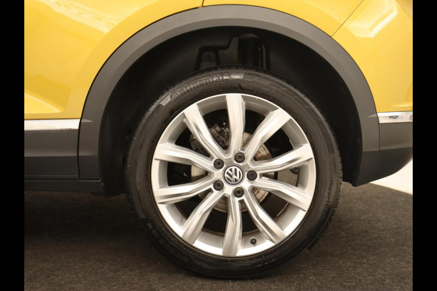 Volkswagen T-Roc 1.0 TSI Style | 1e eigenaar | Camera | Carplay | Full LED | Navigatie | Adaptive cruise | Parkeerhulp | Climate control | Getint glas