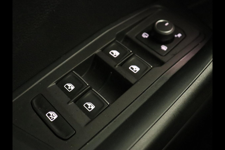 Volkswagen T-Roc 1.0 TSI Style | 1e eigenaar | Camera | Carplay | Full LED | Navigatie | Adaptive cruise | Parkeerhulp | Climate control | Getint glas