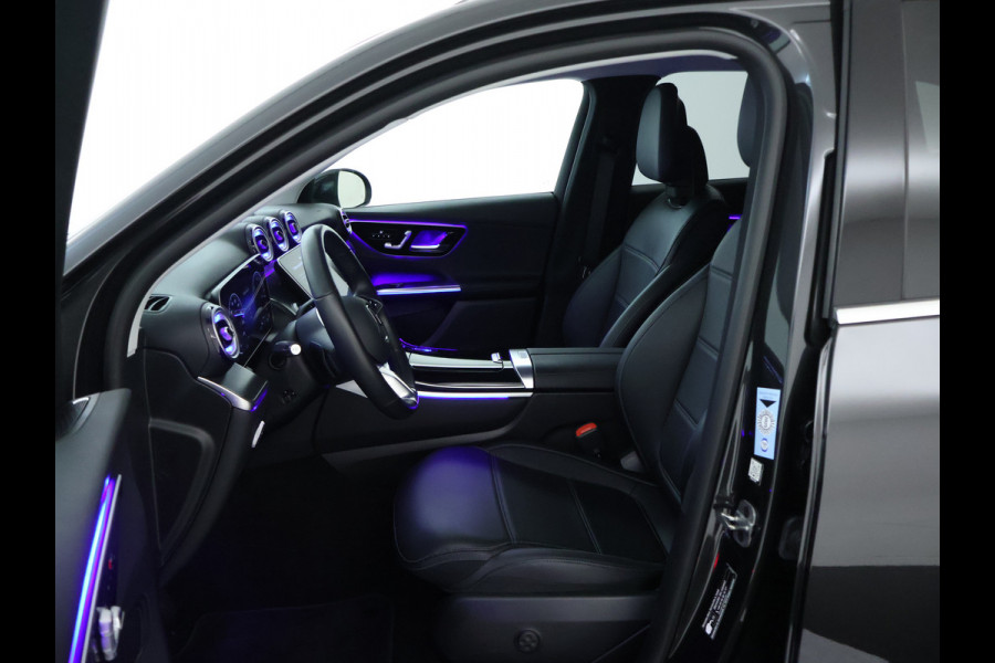 Mercedes-Benz GLC 300e 4MATIC Luxury Line Avantgarde Advanced Plus | Trekhaak | Rijassistentiepakket plus | Stuur en Stoelverwarming. Inclusief 24 maanden MB Certified garantie voor Europa.