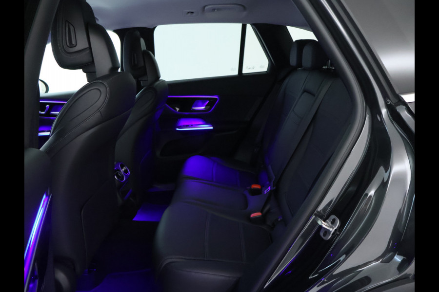 Mercedes-Benz GLC 300e 4MATIC Luxury Line Avantgarde Advanced Plus | Trekhaak | Rijassistentiepakket plus | Stuur en Stoelverwarming. Inclusief 24 maanden MB Certified garantie voor Europa.
