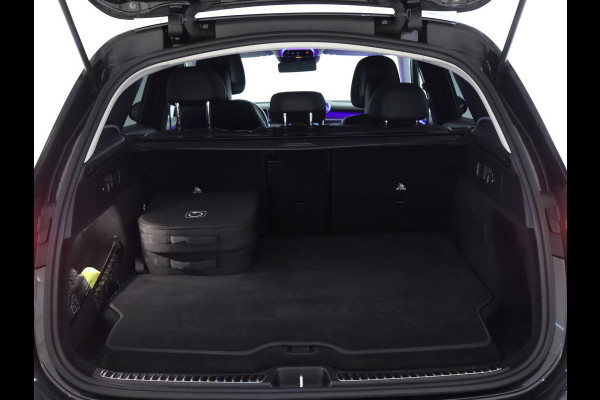 Mercedes-Benz GLC 300e 4MATIC Luxury Line Avantgarde Advanced Plus | Trekhaak | Rijassistentiepakket plus | Stuur en Stoelverwarming. Inclusief 24 maanden MB Certified garantie voor Europa.