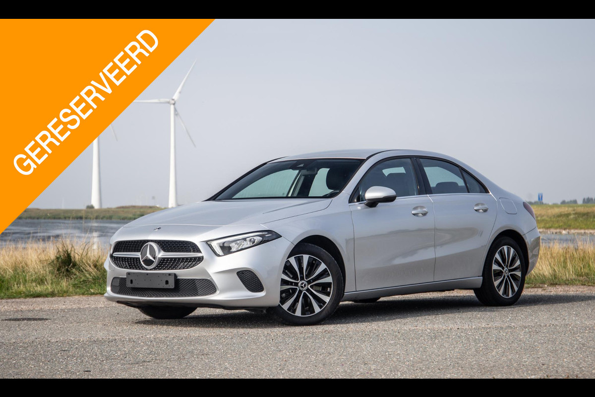 Mercedes-Benz A-Klasse Limousine A 250 e AUTOMAAT / LEDER / CRUISE CONTROLE / CAMERA / CARPLAY