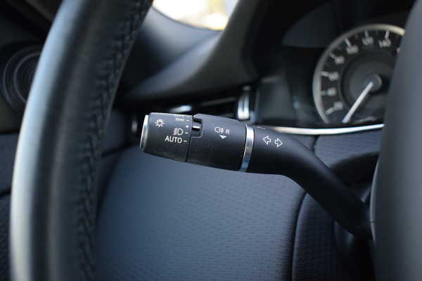 Land Rover Range Rover Evoque 1.5 P300e AWD R-Dynamic S | Leer | Stuur- en Stoelverw. | CarPlay | Camera