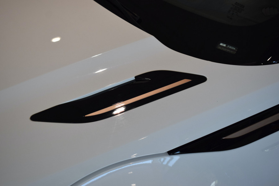 Land Rover Range Rover Evoque 1.5 P300e AWD R-Dynamic S | Leer | Stuur- en Stoelverw. | CarPlay | Camera