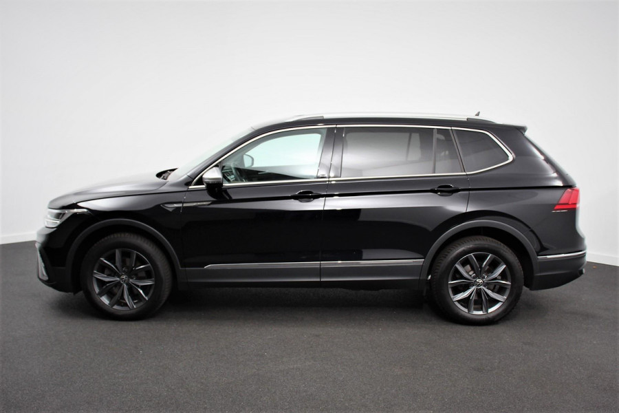 Volkswagen Tiguan Allspace 1.5 TSI DSG Life 7p. | Navigatie | Camera | Adaptive Cruise Control | Elektrische Achterklep | Elektrische Trekhaak |
