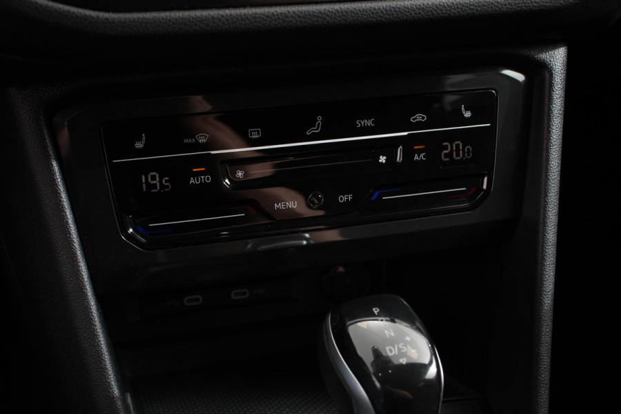 Volkswagen Tiguan Allspace 1.5 TSI DSG Life 7p. | Navigatie | Camera | Adaptive Cruise Control | Elektrische Achterklep | Elektrische Trekhaak |
