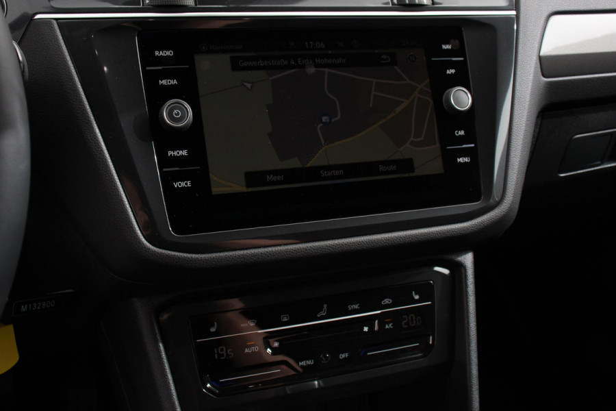 Volkswagen Tiguan Allspace 1.5 TSI DSG Life 7p. | Navigatie | Camera | Adaptive Cruise Control | Elektrische Achterklep | Elektrische Trekhaak |