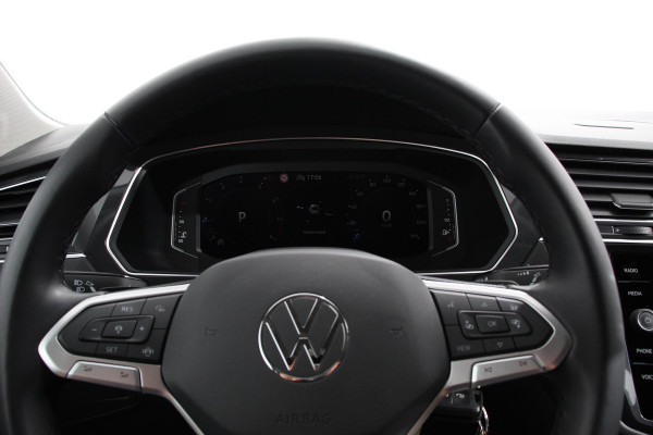 Volkswagen Tiguan Allspace 1.5 TSI DSG Life 7p. | Navigatie | Camera | Adaptive Cruise Control | Elektrische Achterklep | Elektrische Trekhaak |