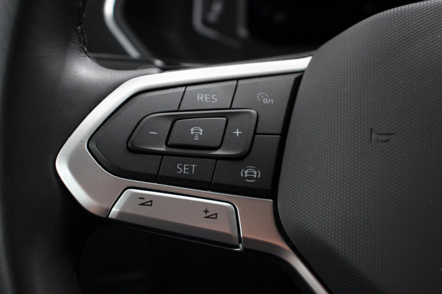 Volkswagen Tiguan Allspace 1.5 TSI DSG Life 7p. | Navigatie | Camera | Adaptive Cruise Control | Elektrische Achterklep | Elektrische Trekhaak |